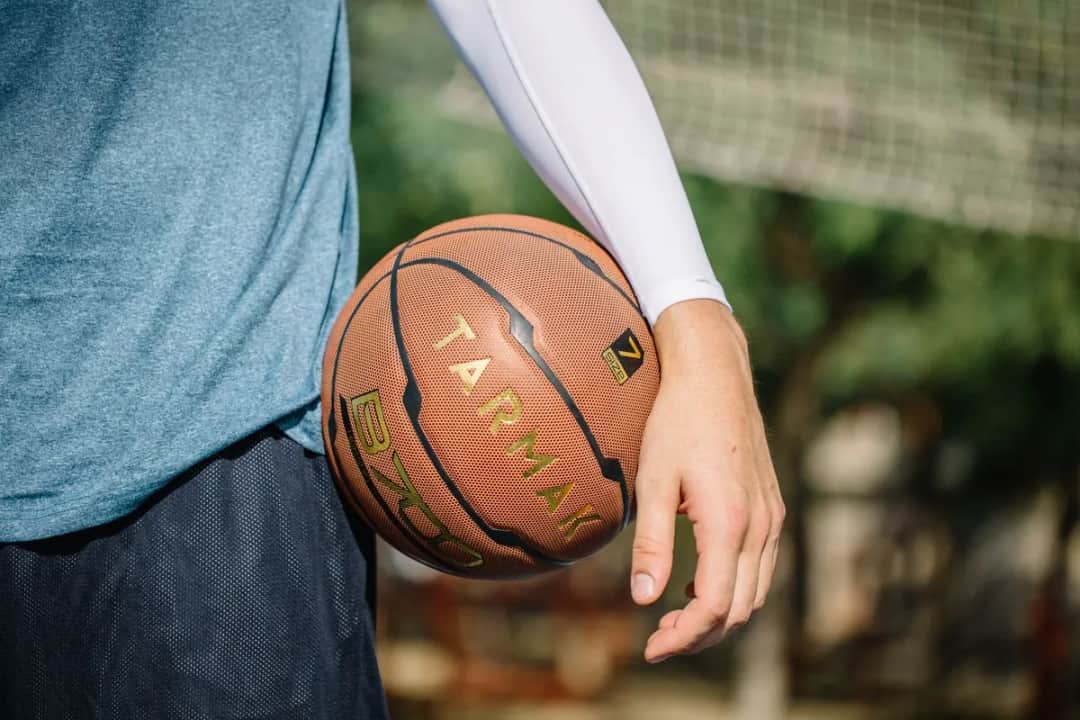 Jaki rozmiar piłki do koszykówki dla dziecka? Ekspert radzi!